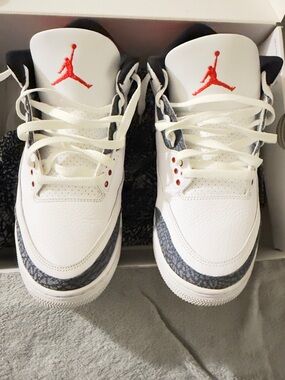 Men’s Jordan 3 White and Red, Denim Size 10.5